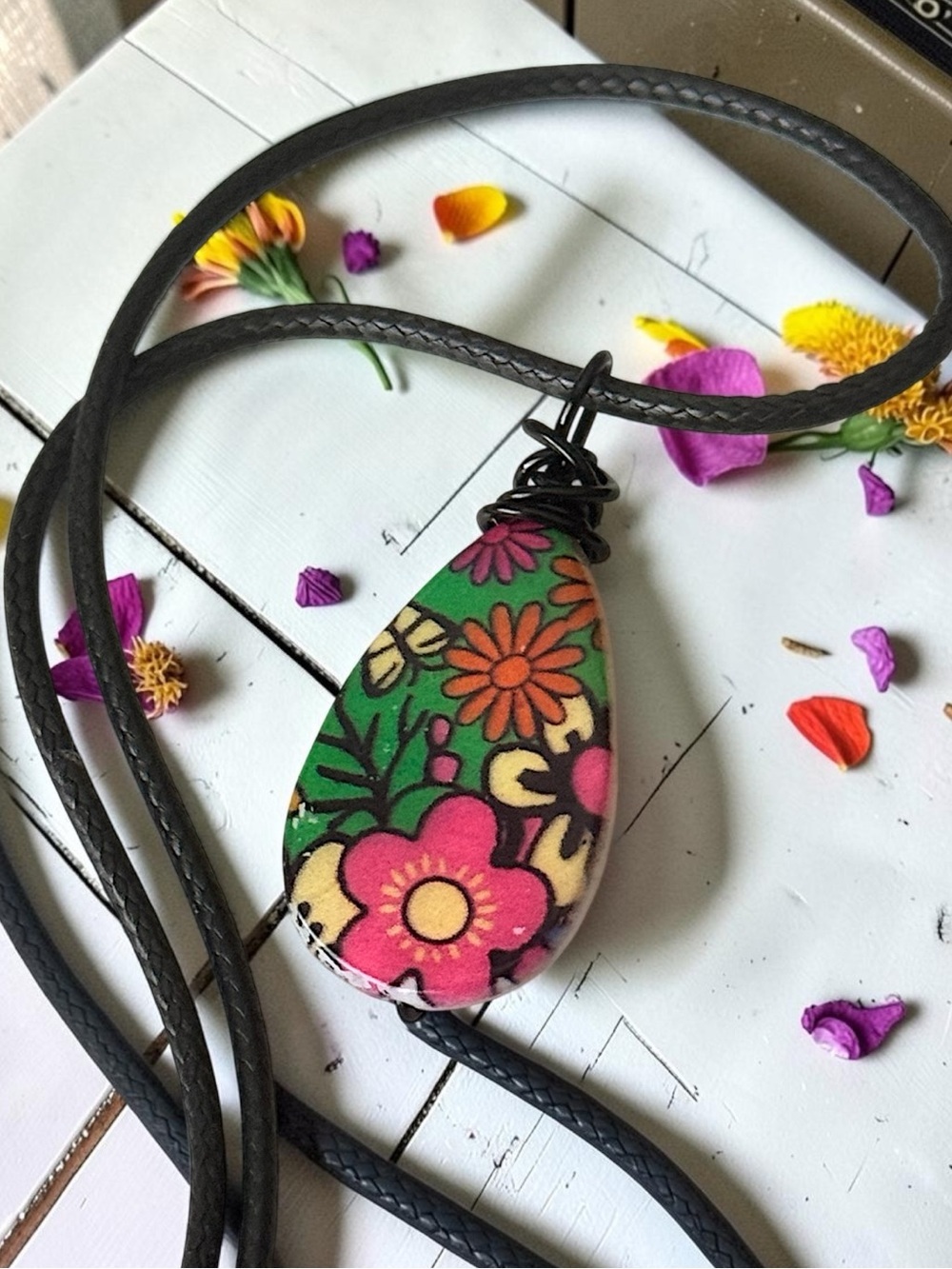5 For $25💫Colorful Floral Teardrop Pendant Necklace